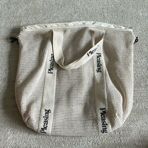 Harry Styles Pleasing beach bag in black!!!!